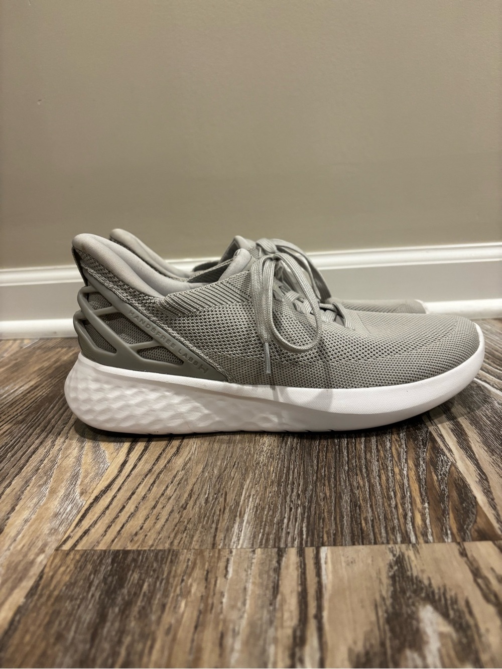 Kizik Athens Sneaker Gray Like New Size 8.5